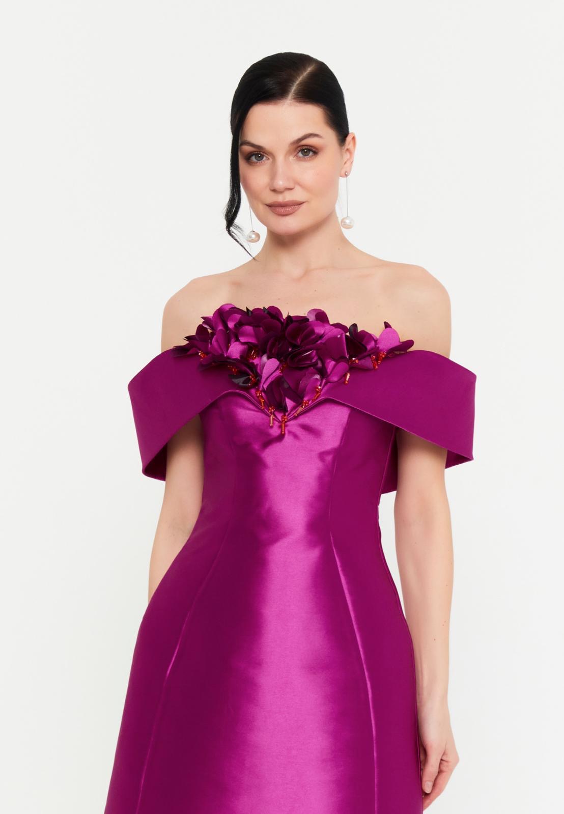 Fuchsia Blossom – Elegantes Off-Shoulder Cocktailkleid