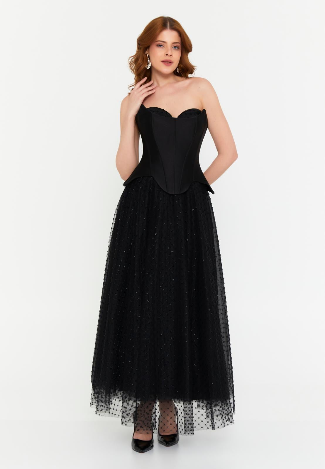 Midnight Elegance – Strapless Abendkleid