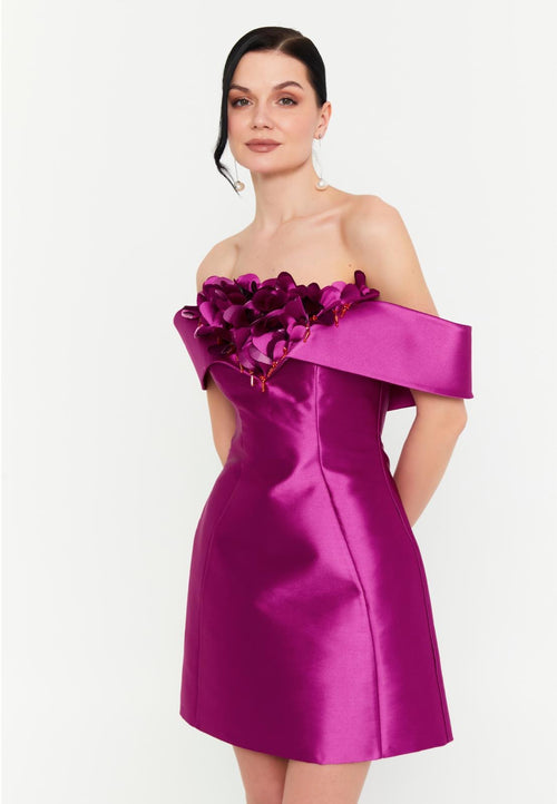 Fuchsia Blossom – Elegantes Off-Shoulder Cocktailkleid