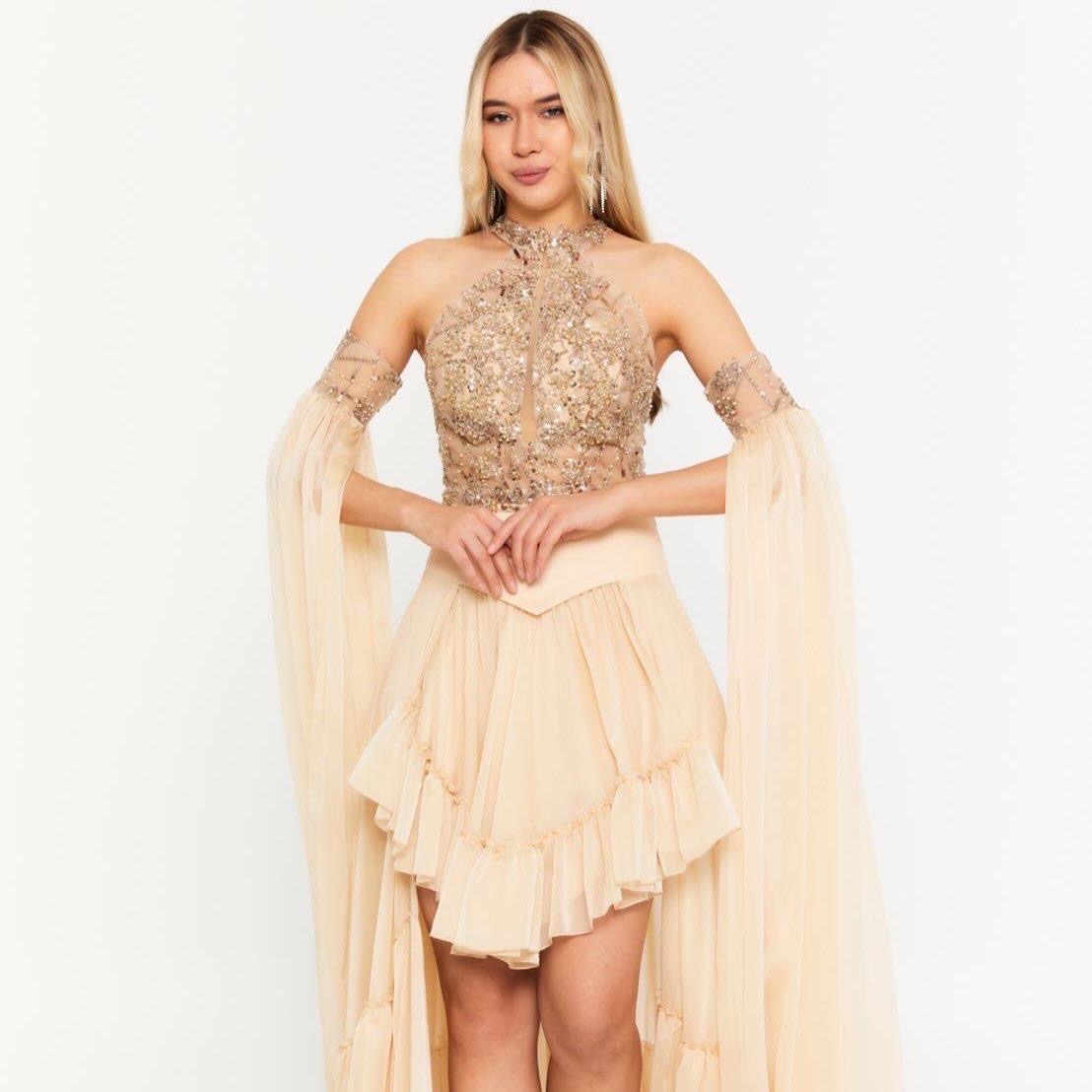 „Zarina – Edles Abendkleid mit fließendem Tüll“